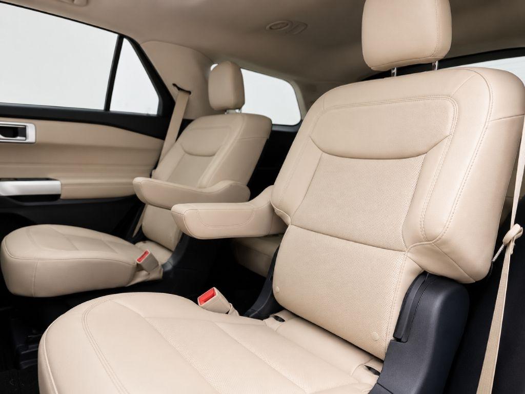 Ford Explorer Hybrid Limited AWD 2021