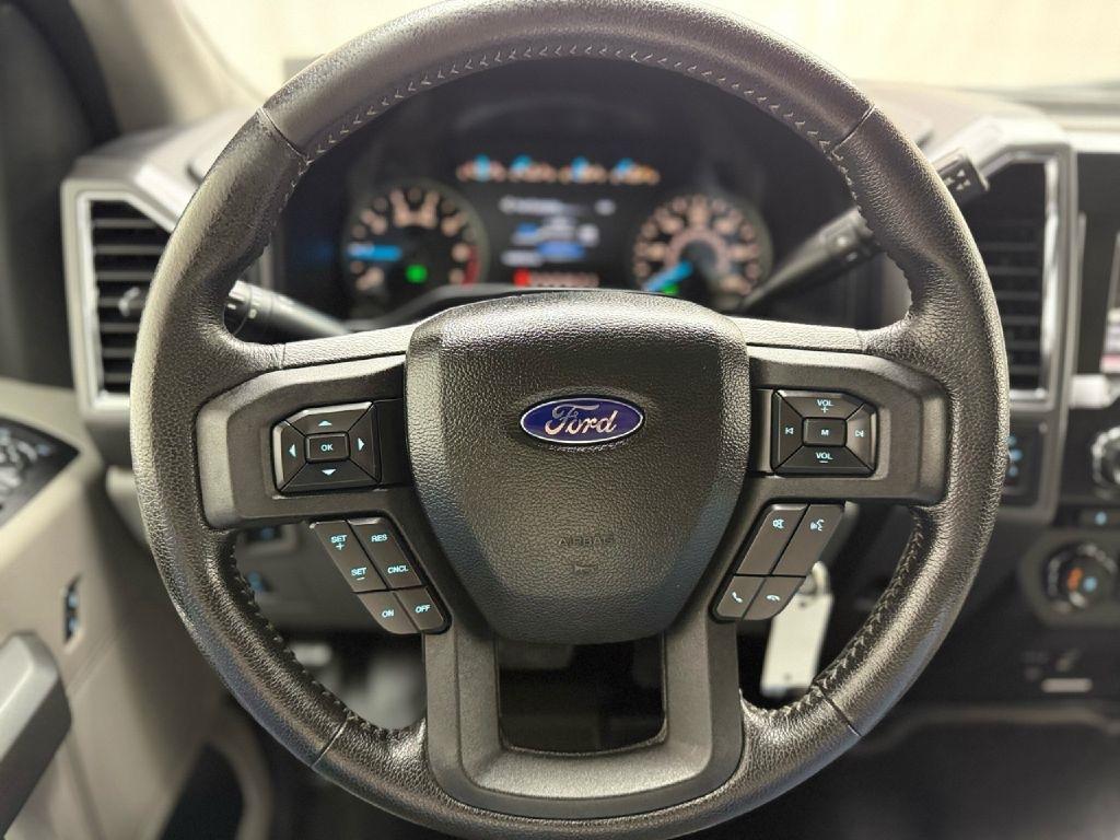 Ford F-150 XL SuperCrew 5.5-ft. Bed 4WD 2015