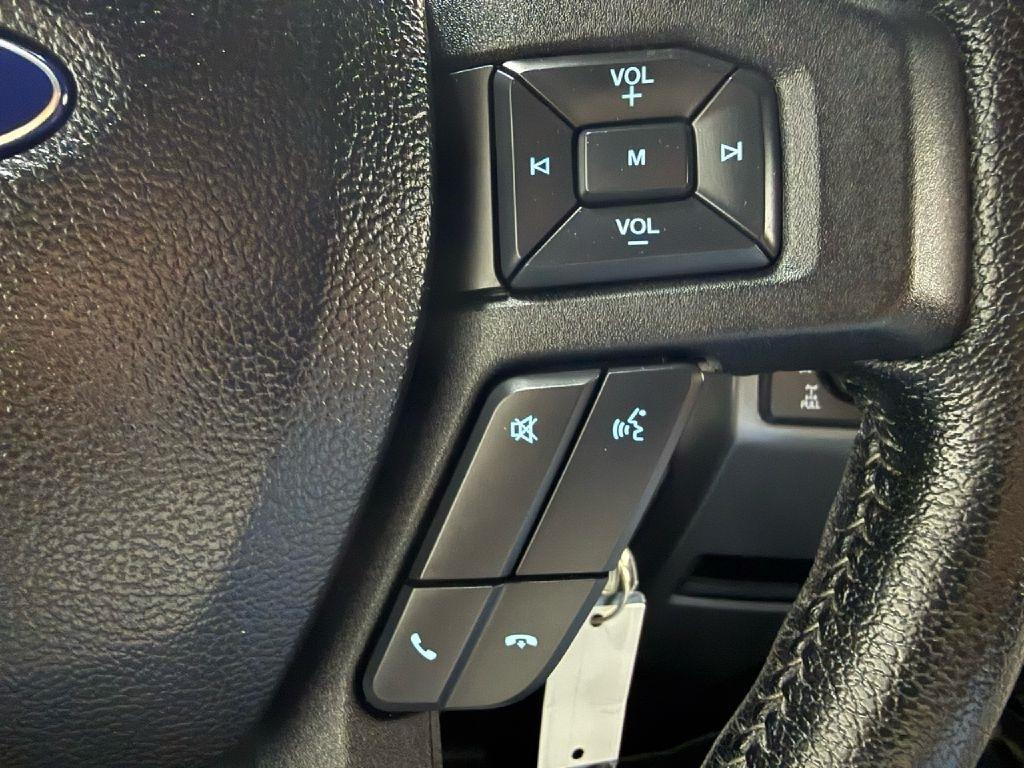 Ford F-150 XL SuperCrew 5.5-ft. Bed 4WD 2015