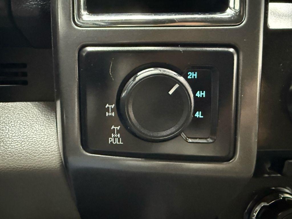 Ford F-150 XL SuperCrew 5.5-ft. Bed 4WD 2015
