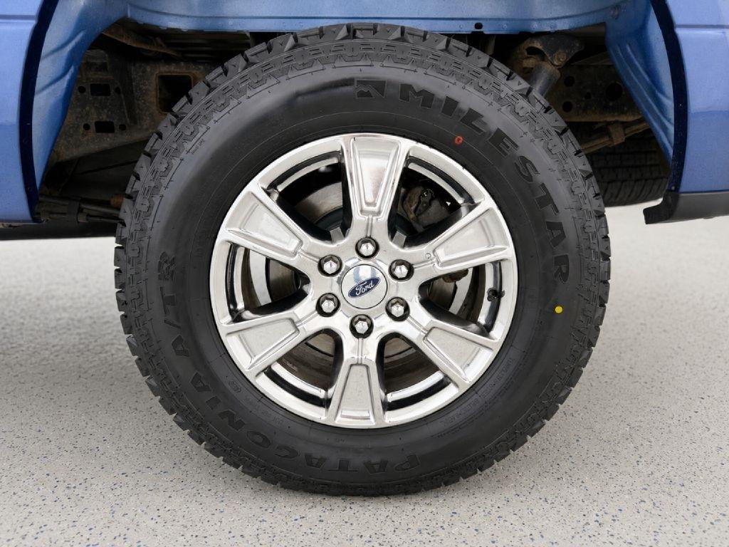 Ford F-150 XL SuperCrew 5.5-ft. Bed 4WD 2015