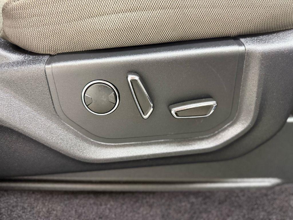 Ford F-150 XL SuperCrew 5.5-ft. Bed 4WD 2015