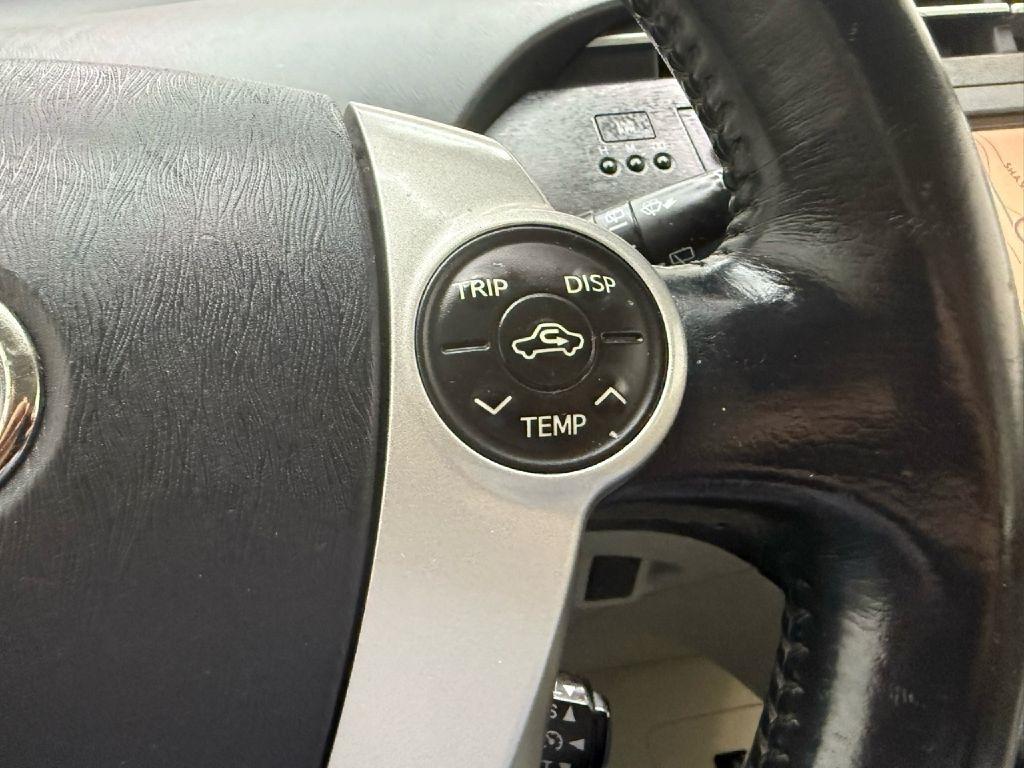 Toyota Prius Prius V 2010