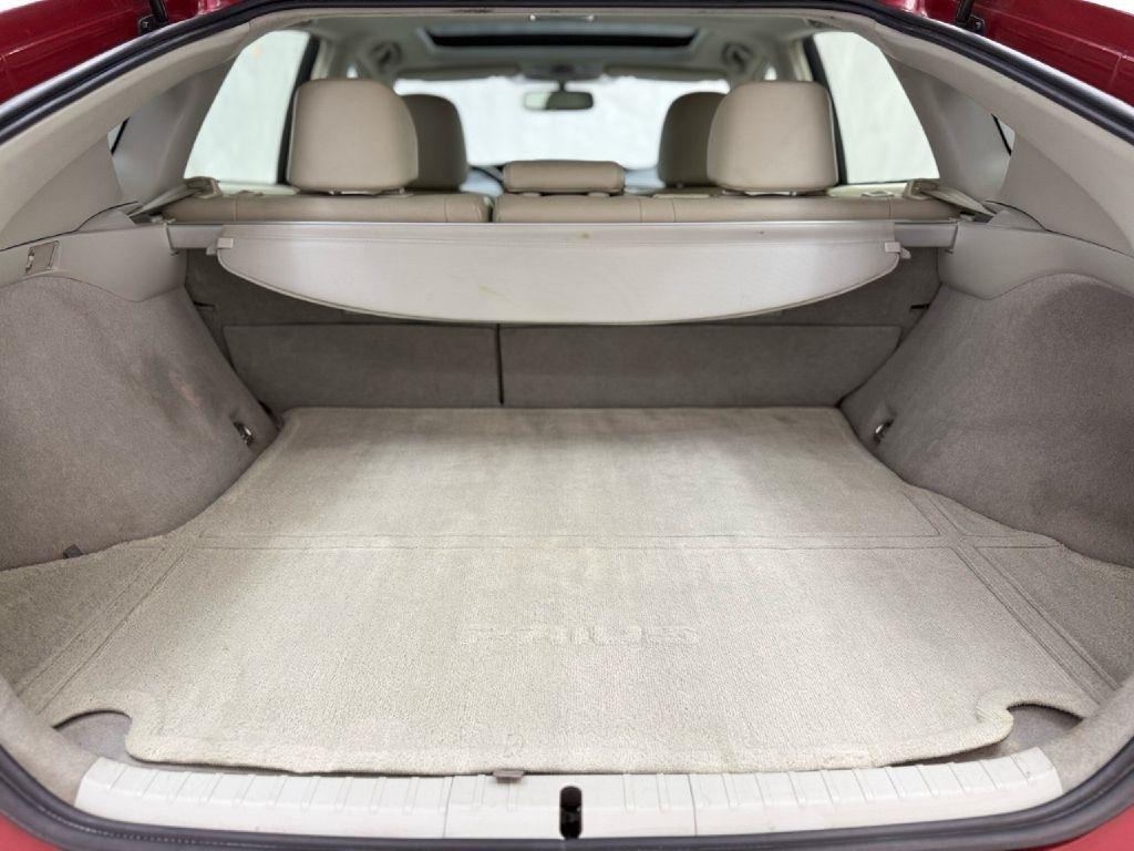 Toyota Prius Prius V 2010