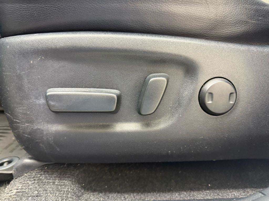 Toyota RAV4 Hybrid Limited 2017