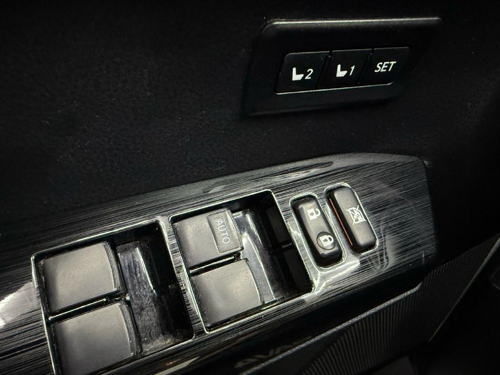 Toyota RAV4 Hybrid Limited 2017