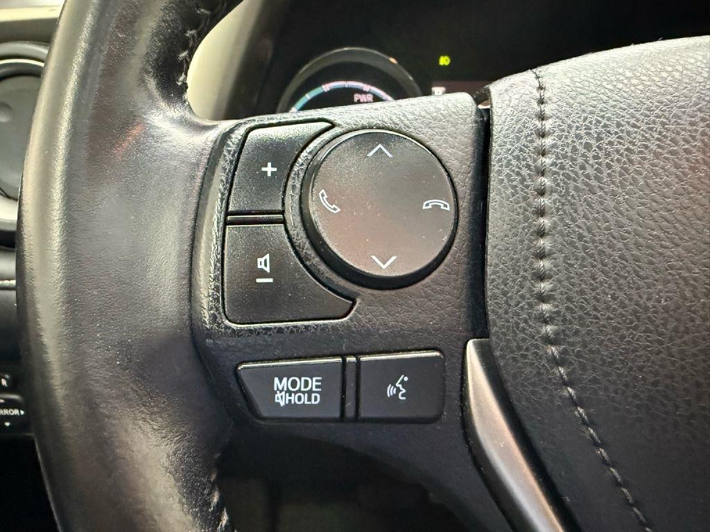 Toyota RAV4 Hybrid Limited 2017