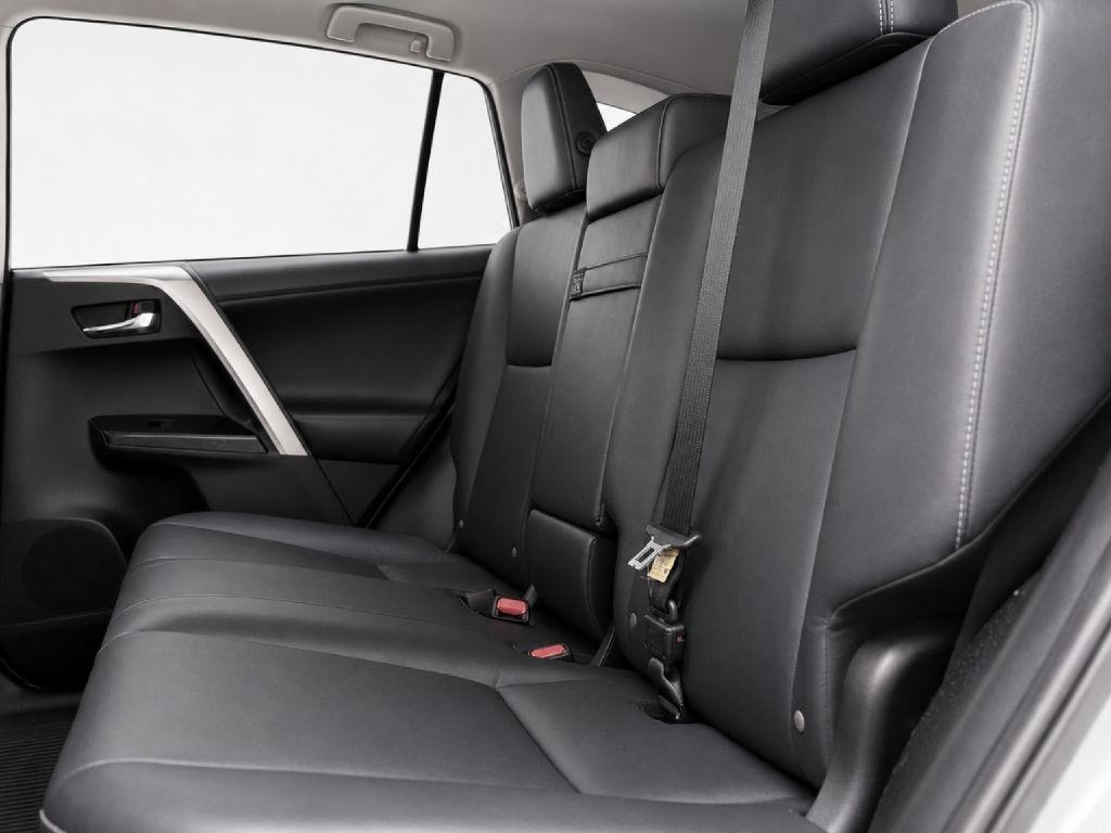 Toyota RAV4 Hybrid Limited 2017