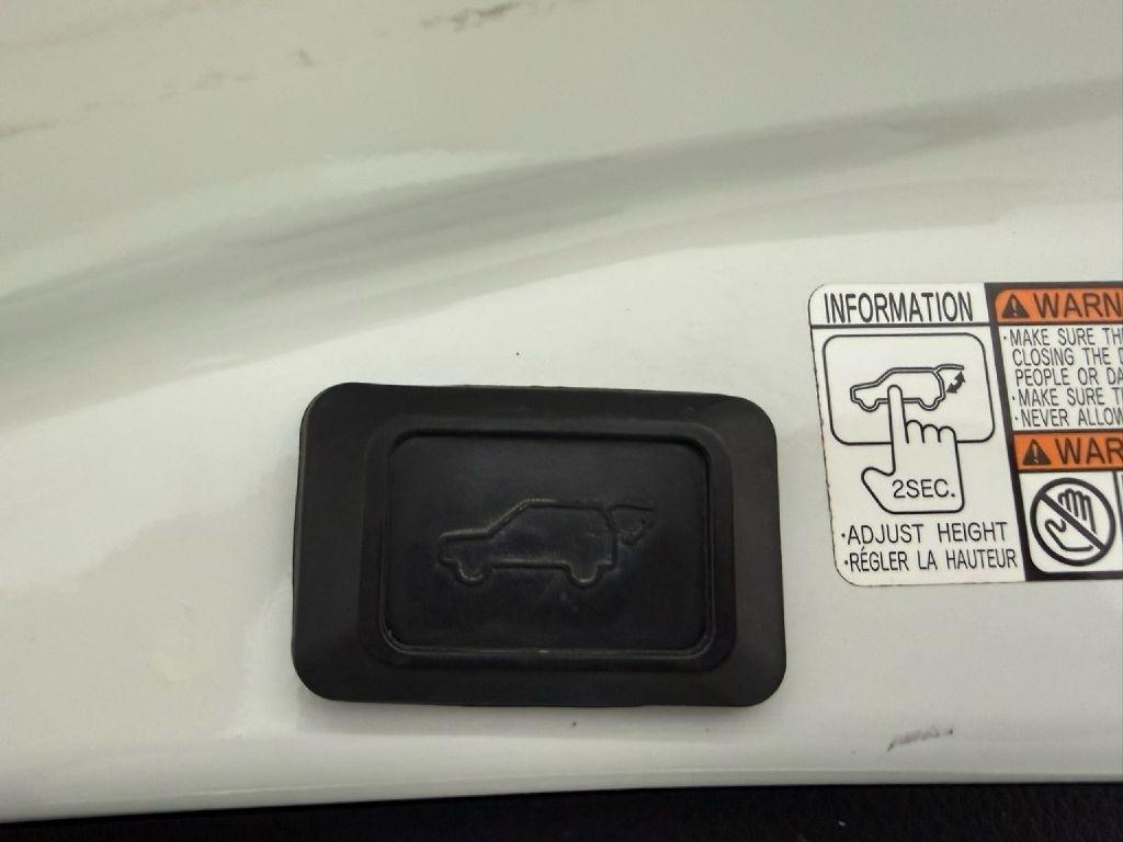 Toyota RAV4 Hybrid Limited 2017