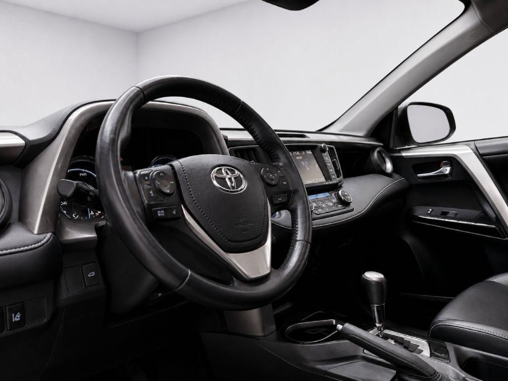 Toyota RAV4 Hybrid Limited 2017