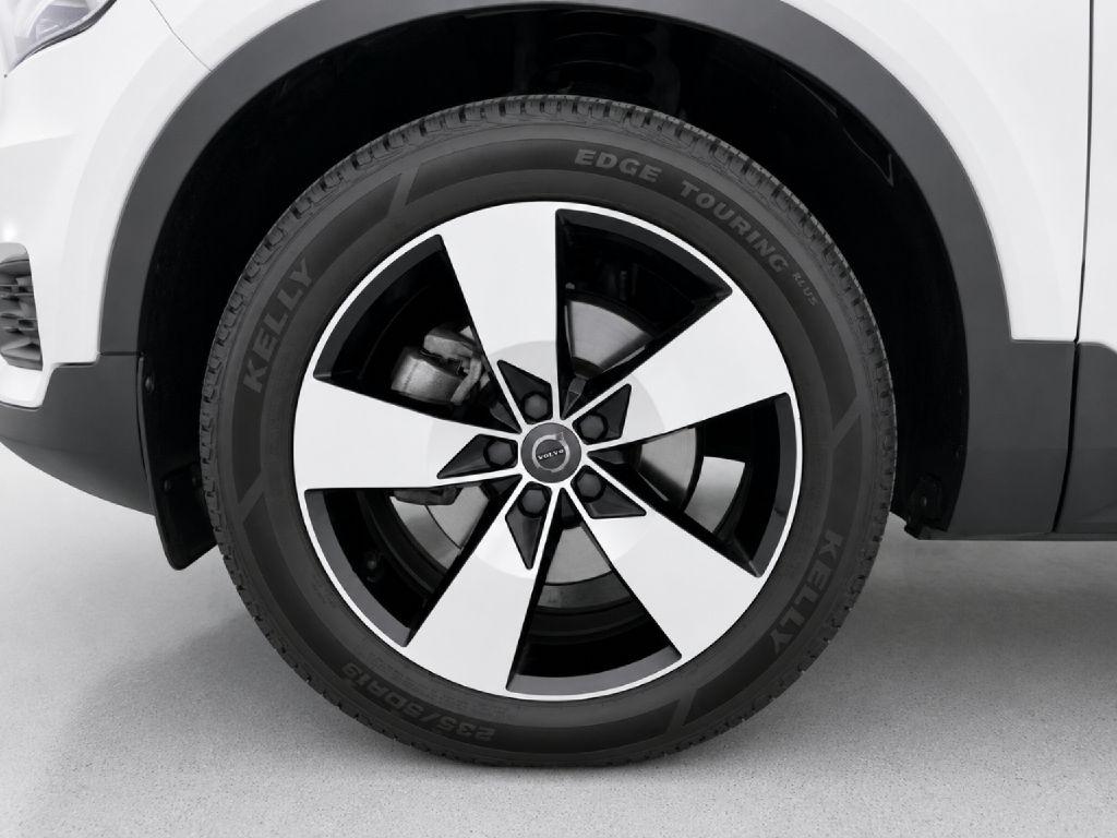 Volvo XC40 T5 Momentum AWD 2020
