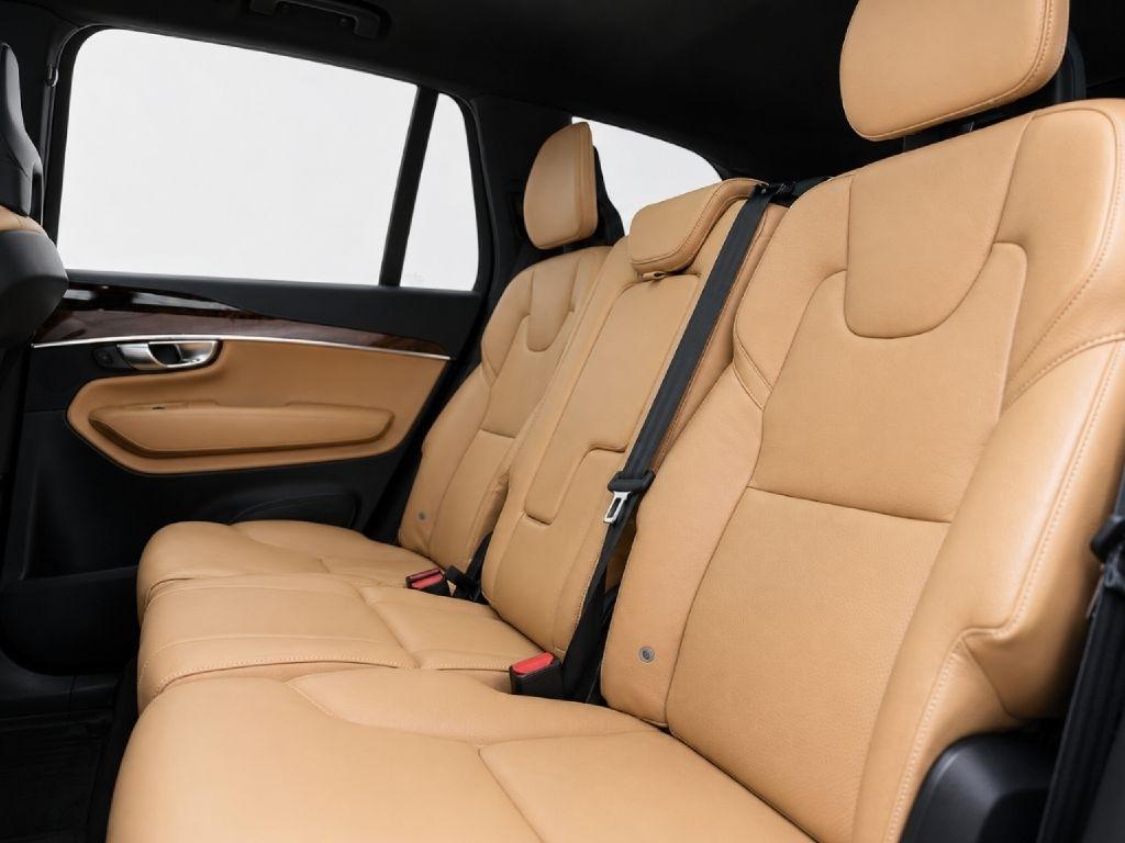 Volvo XC90 T6 Momentum AWD 2018