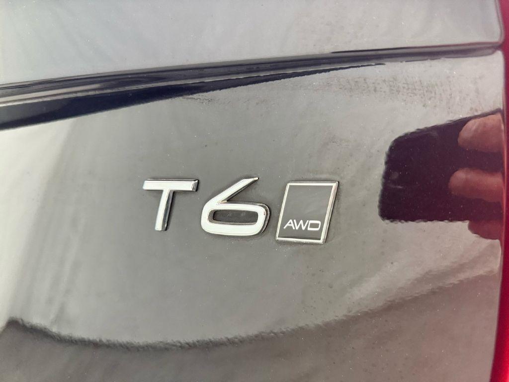 Volvo XC90 T6 Momentum AWD 2018