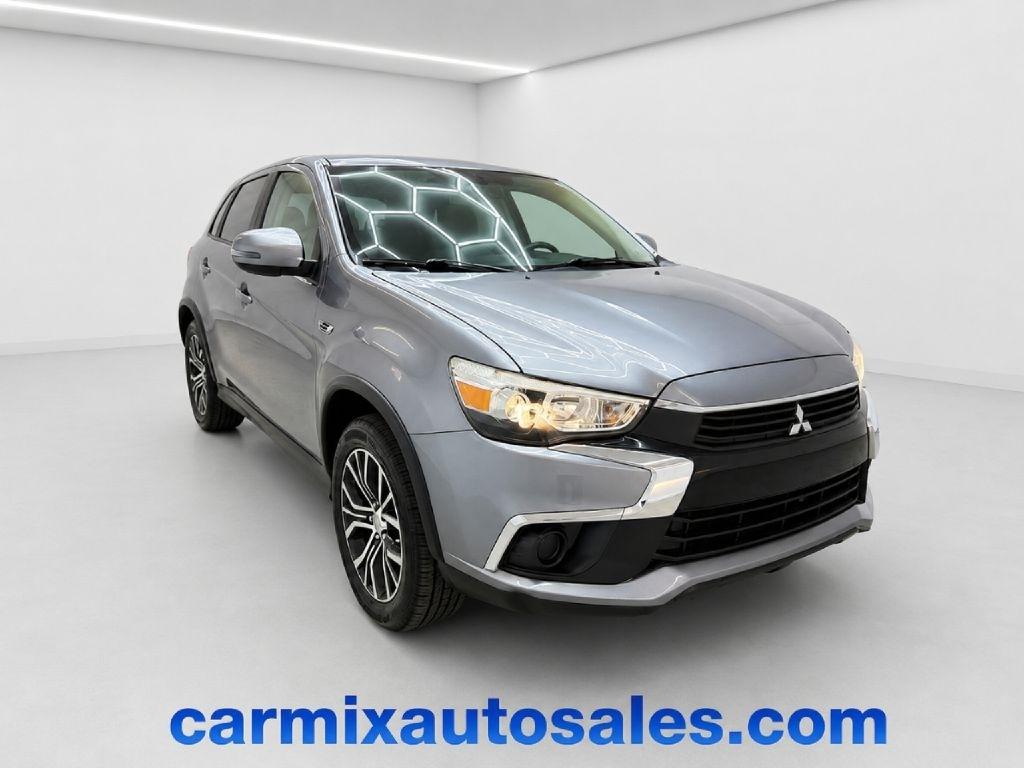 Mitsubishi Outlander Sport 2.0 ES 4WD CVT 2017