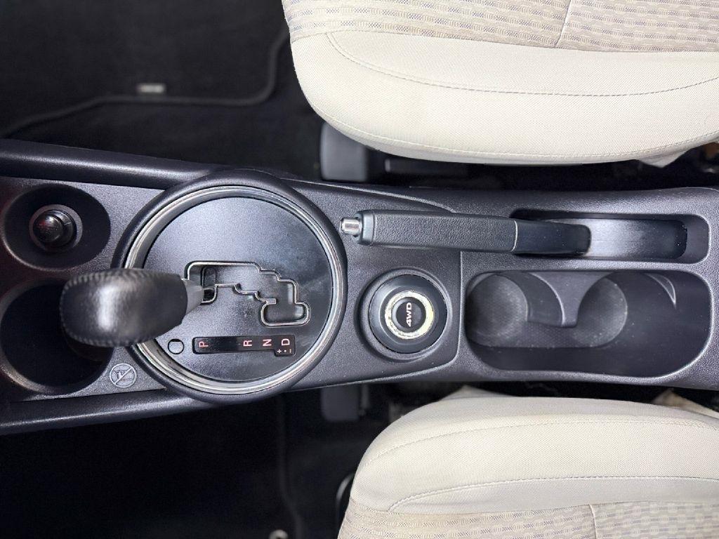 Mitsubishi Outlander Sport 2.0 ES 4WD CVT 2017