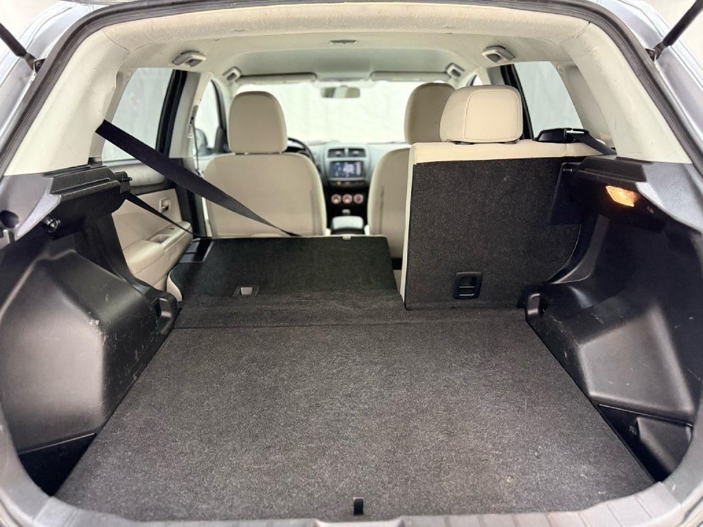 Mitsubishi Outlander Sport 2.0 ES 4WD CVT 2017