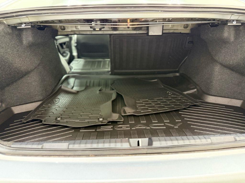 Subaru Legacy Limited 2022