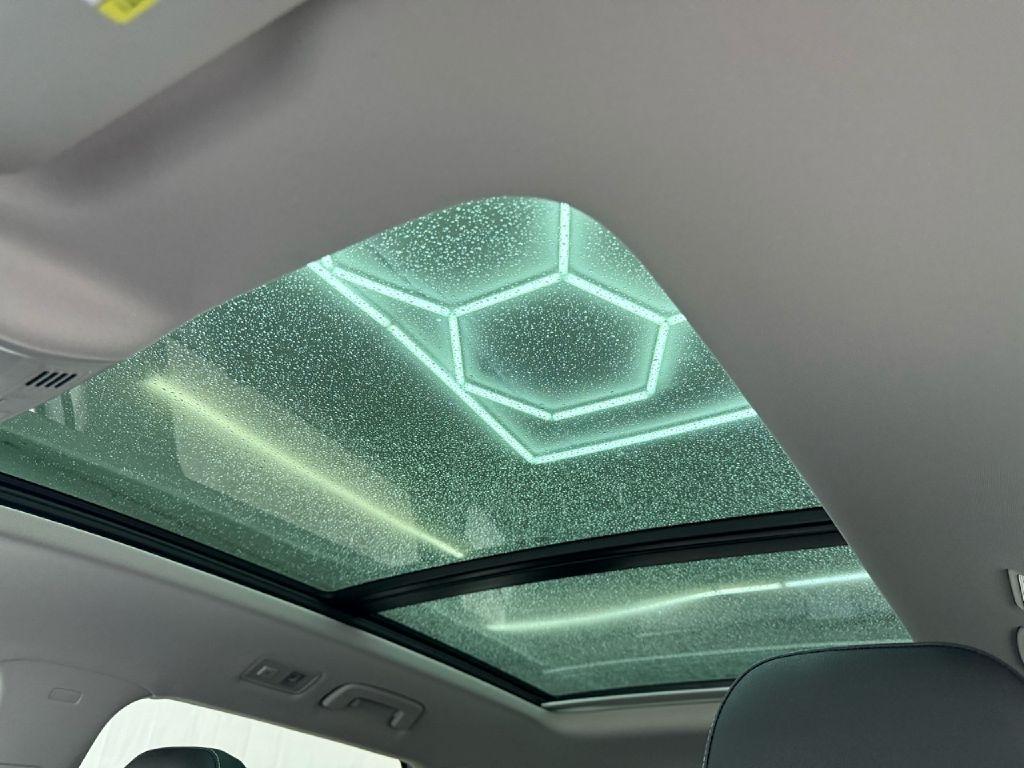 Volkswagen Taos SEL 4MOTION 2023