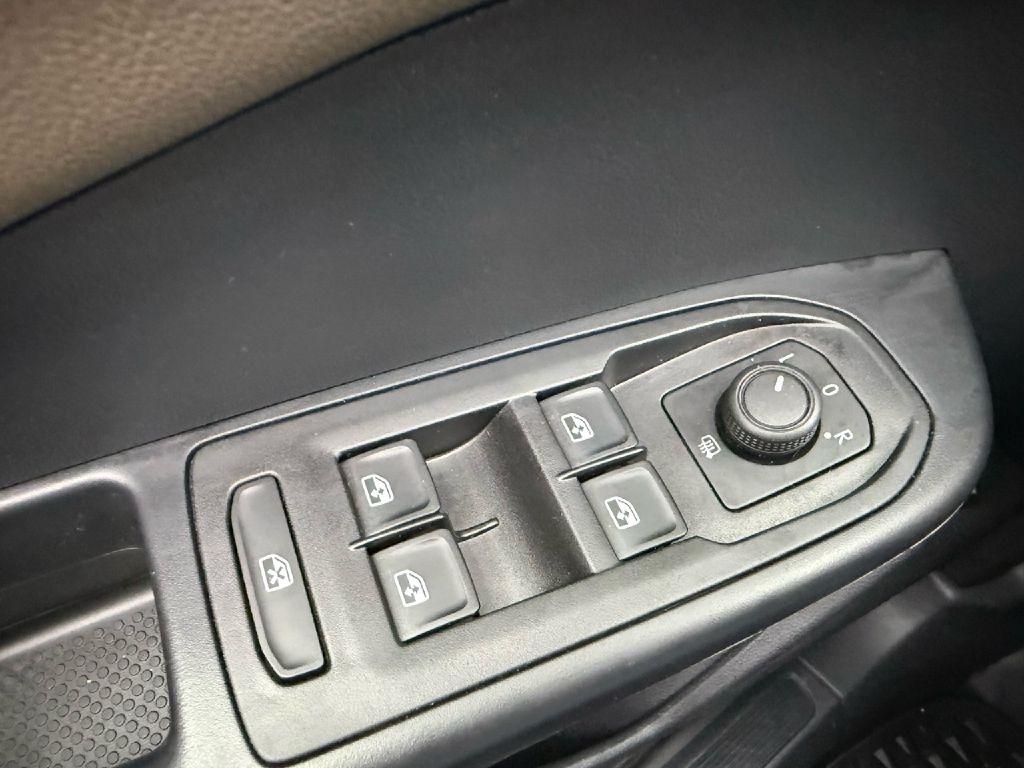 Volkswagen Taos SEL 4MOTION 2023