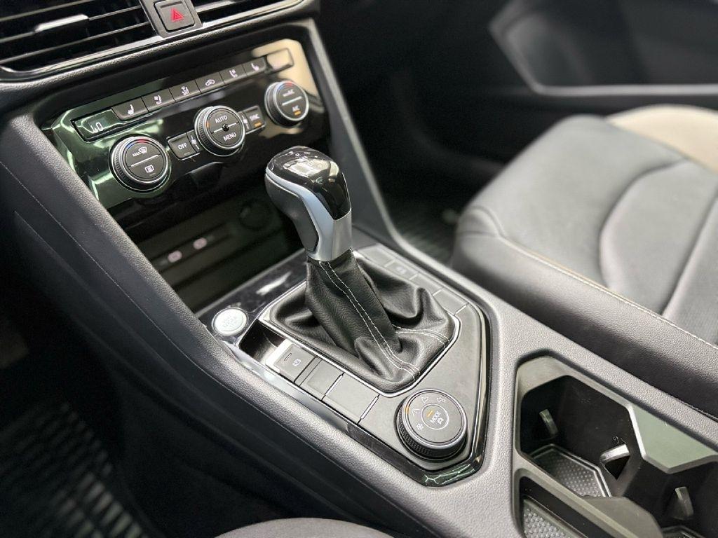 Volkswagen Taos SEL 4MOTION 2023