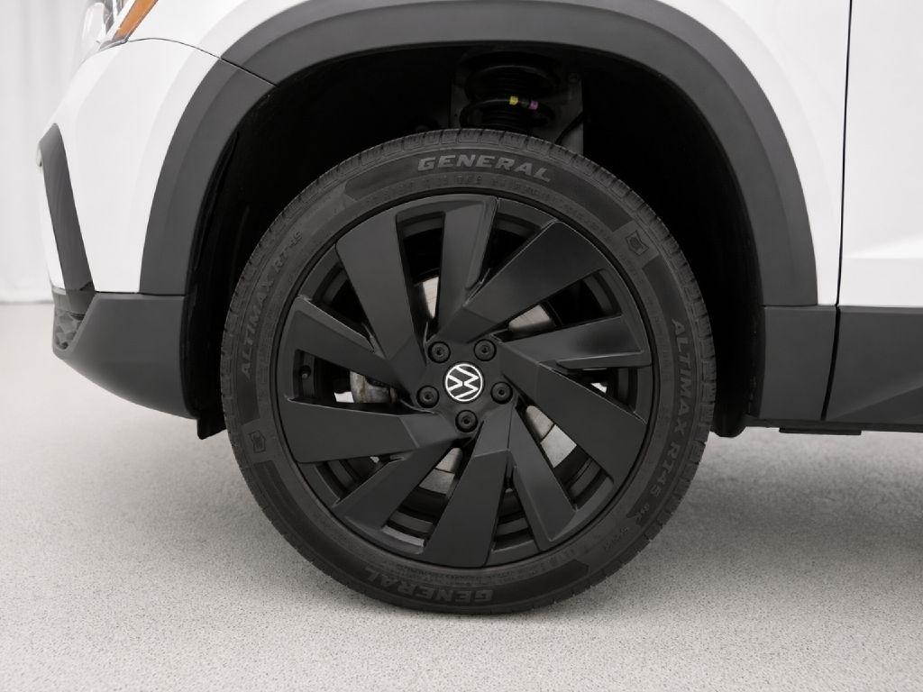 Volkswagen Taos SEL 4MOTION 2023