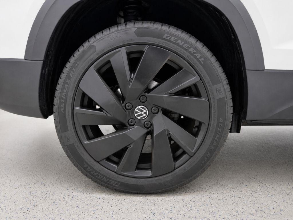 Volkswagen Taos SEL 4MOTION 2023