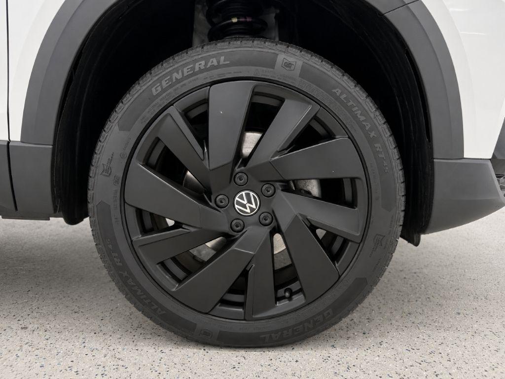 Volkswagen Taos SEL 4MOTION 2023