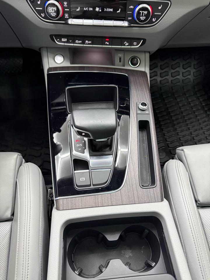 Audi Q5 2.0T Premium Plus quattro 2021