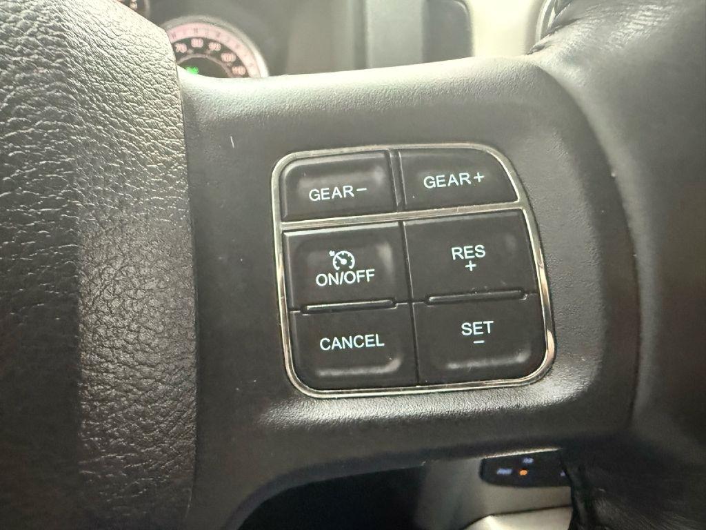 RAM 1500 SLT Crew Cab SWB 4WD 2018