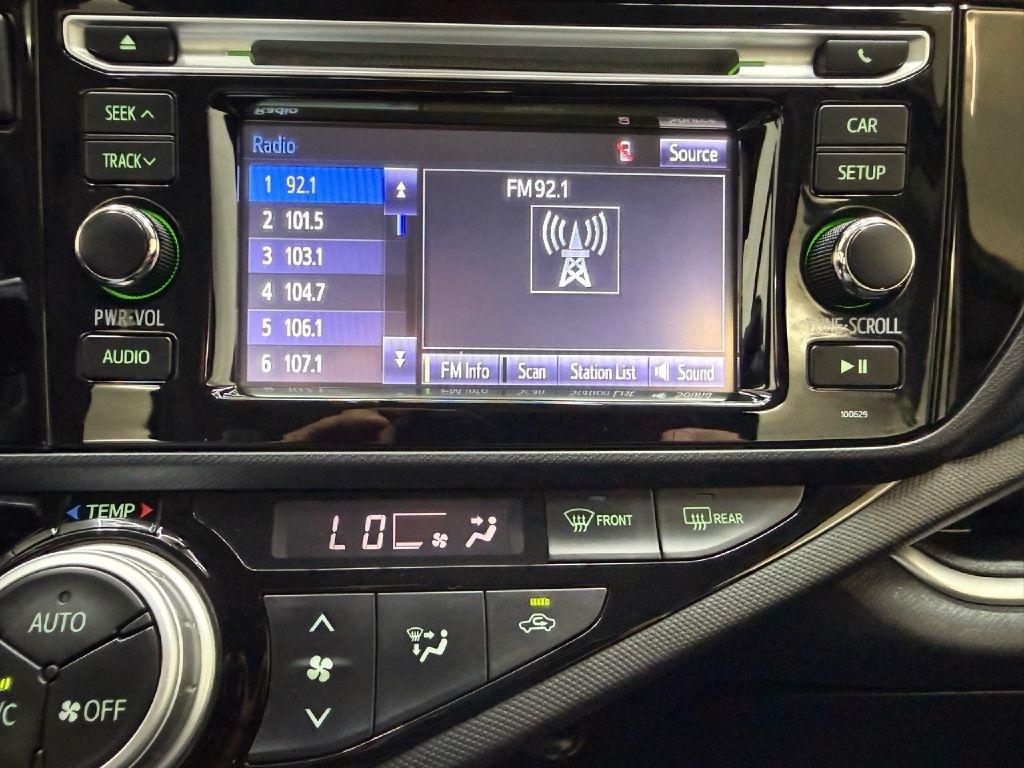 Toyota Prius c Two 2016