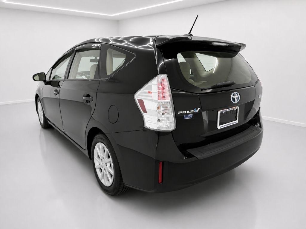 Toyota Prius V Two 2012