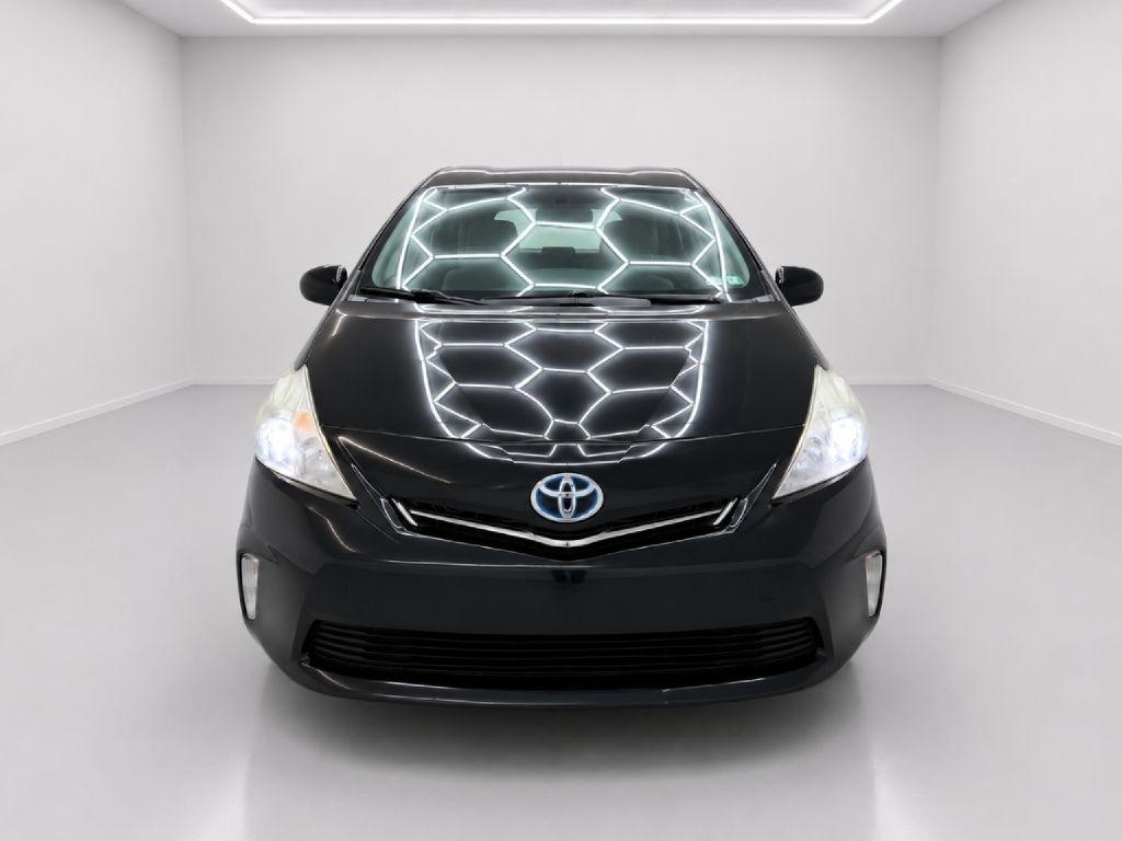 Toyota Prius V Two 2012