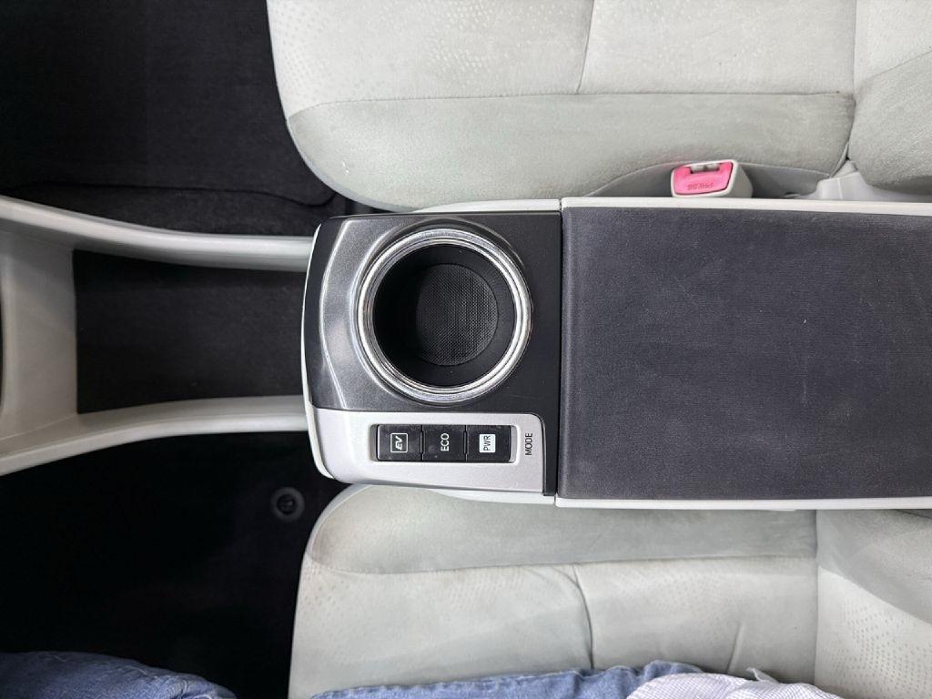 Toyota Prius V Two 2012