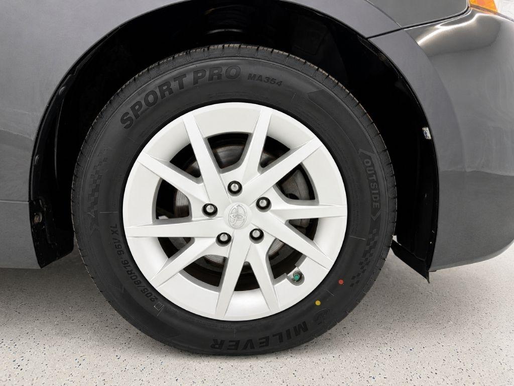 Toyota Prius V Two 2012