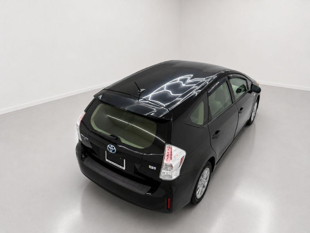 Toyota Prius V Two 2012