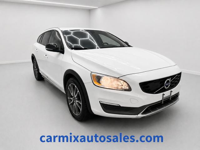 2016 Volvo V60 Cross Country