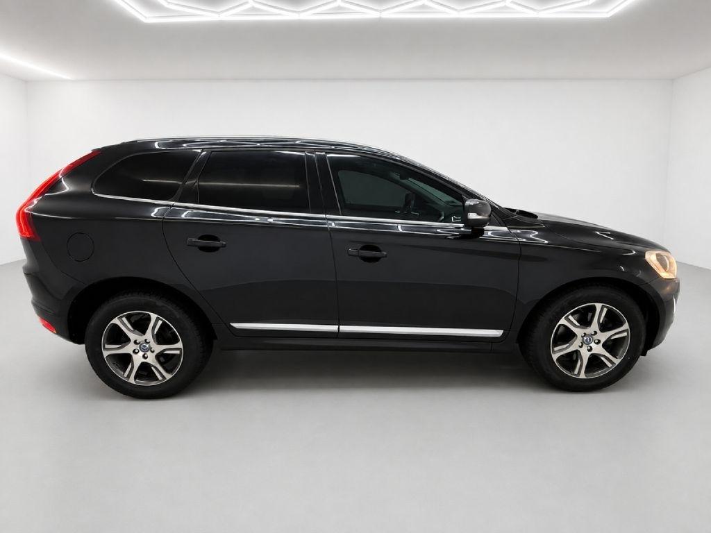 Volvo XC60 T8 eAWD Plug-In Hybrid Momentum 2015