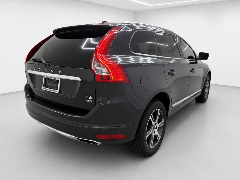 Volvo XC60 T8 eAWD Plug-In Hybrid Momentum 2015