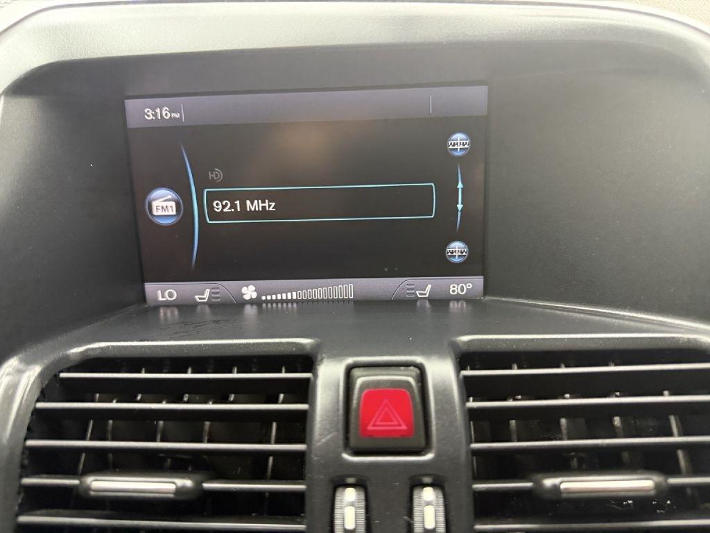 Volvo XC60 T8 eAWD Plug-In Hybrid Momentum 2015