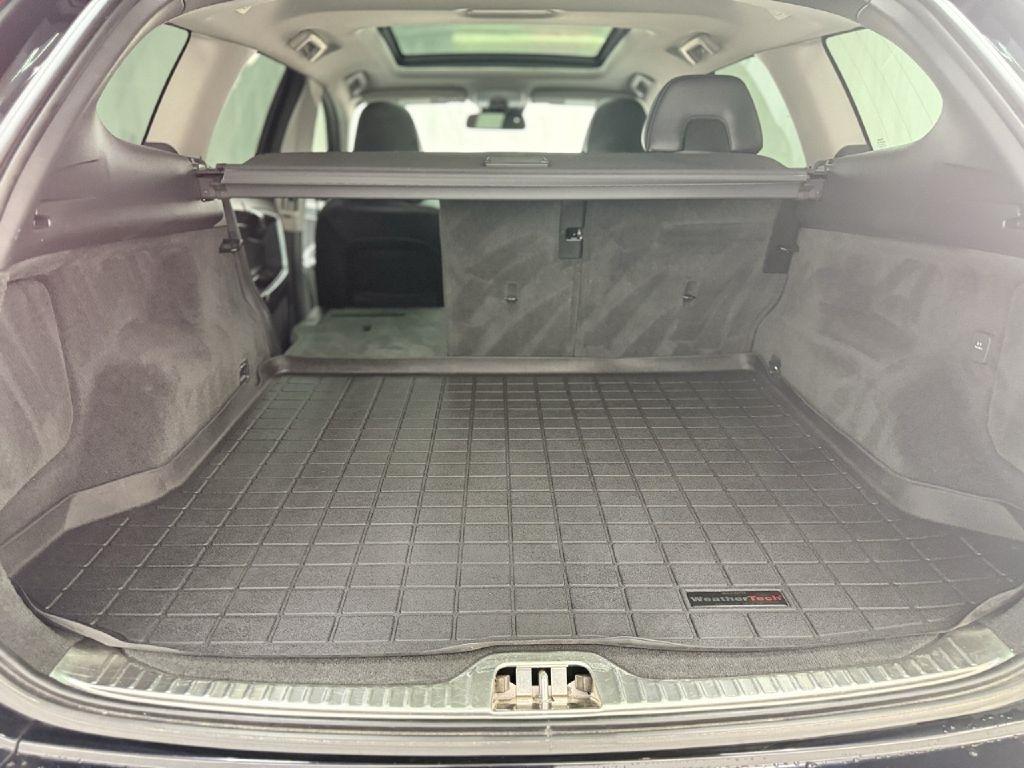 Volvo XC60 T8 eAWD Plug-In Hybrid Momentum 2015