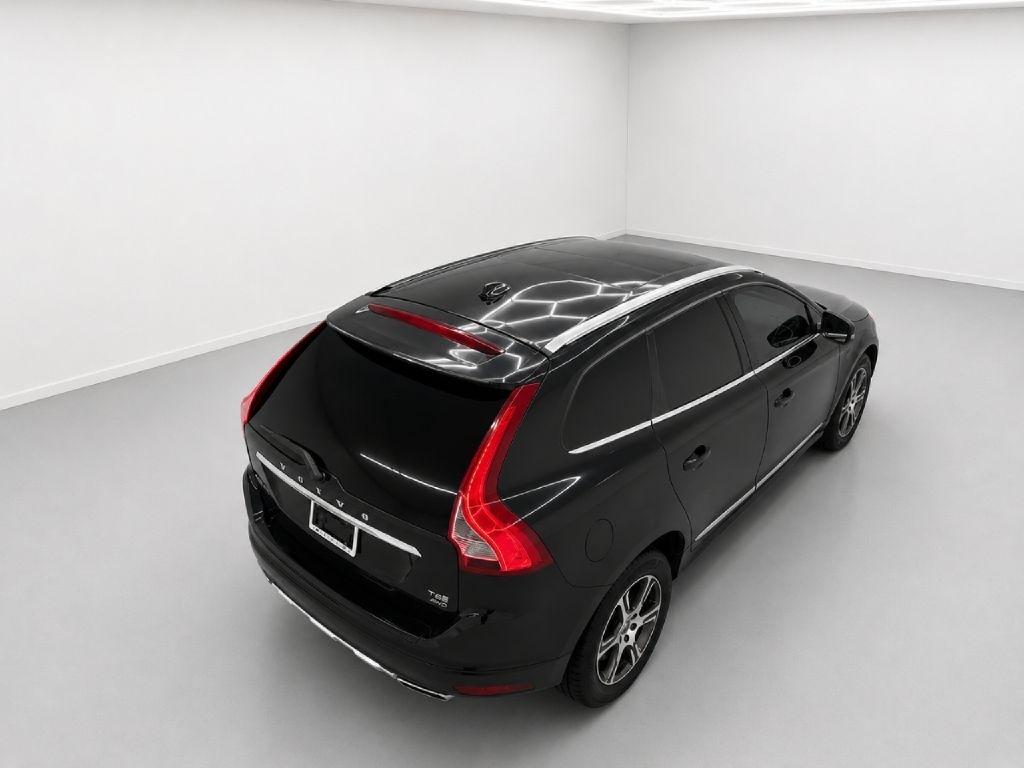 Volvo XC60 T8 eAWD Plug-In Hybrid Momentum 2015