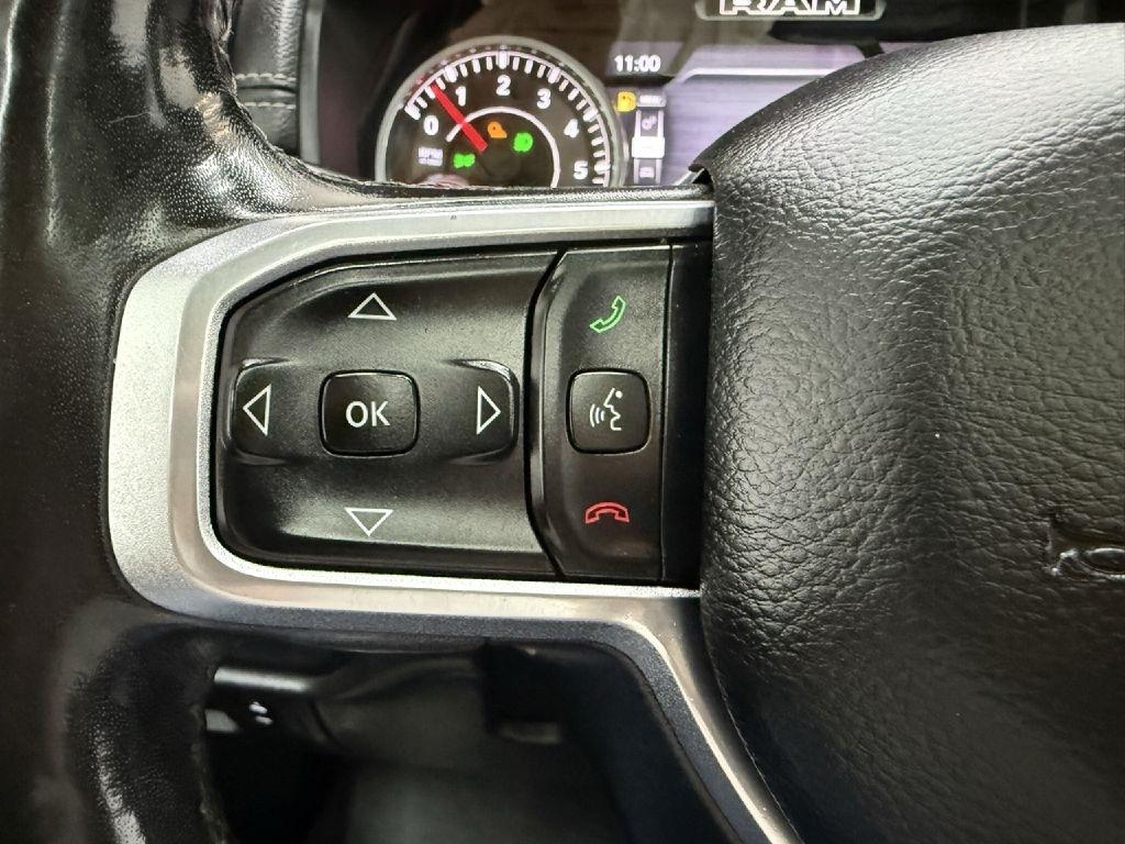 RAM 1500 Laramie Crew Cab SWB 4WD 2019
