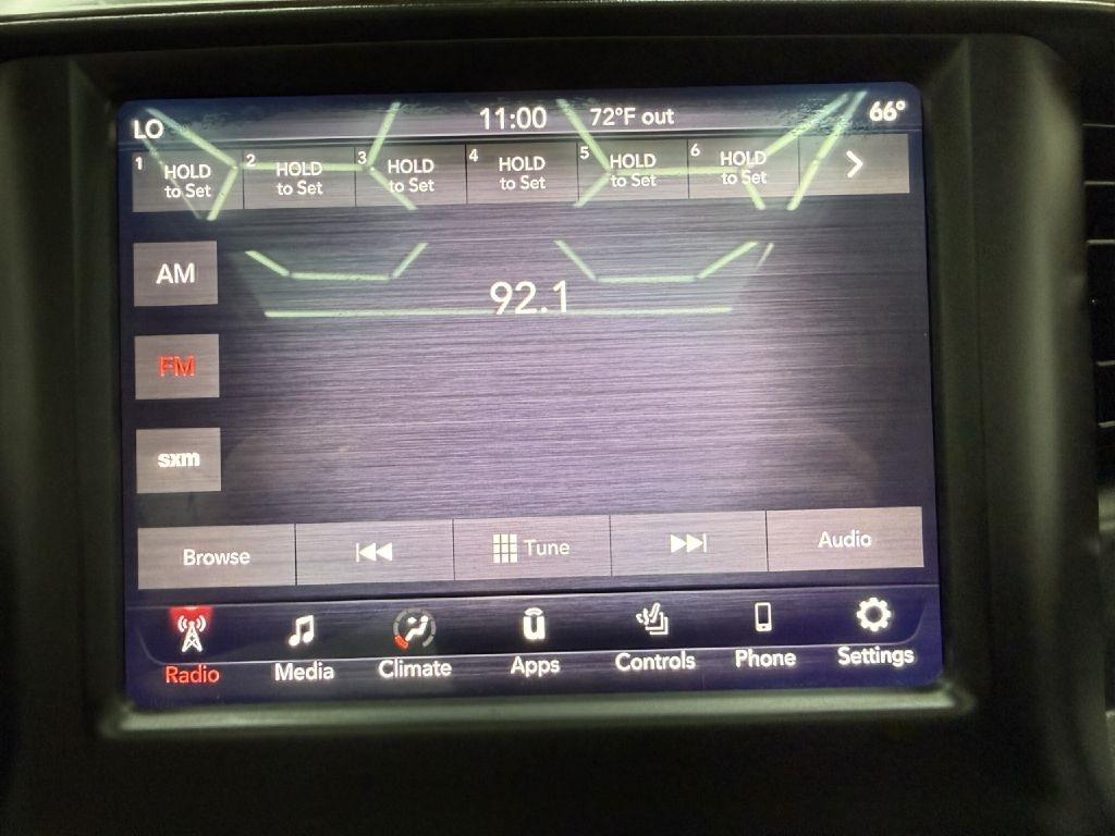 RAM 1500 Laramie Crew Cab SWB 4WD 2019
