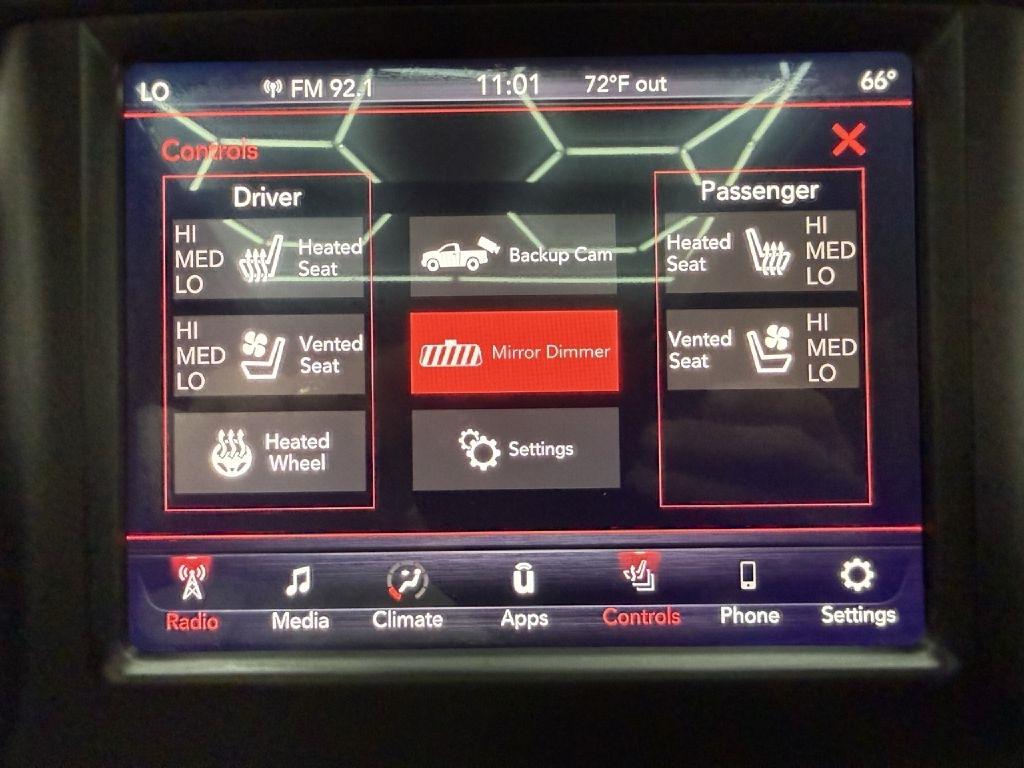 RAM 1500 Laramie Crew Cab SWB 4WD 2019