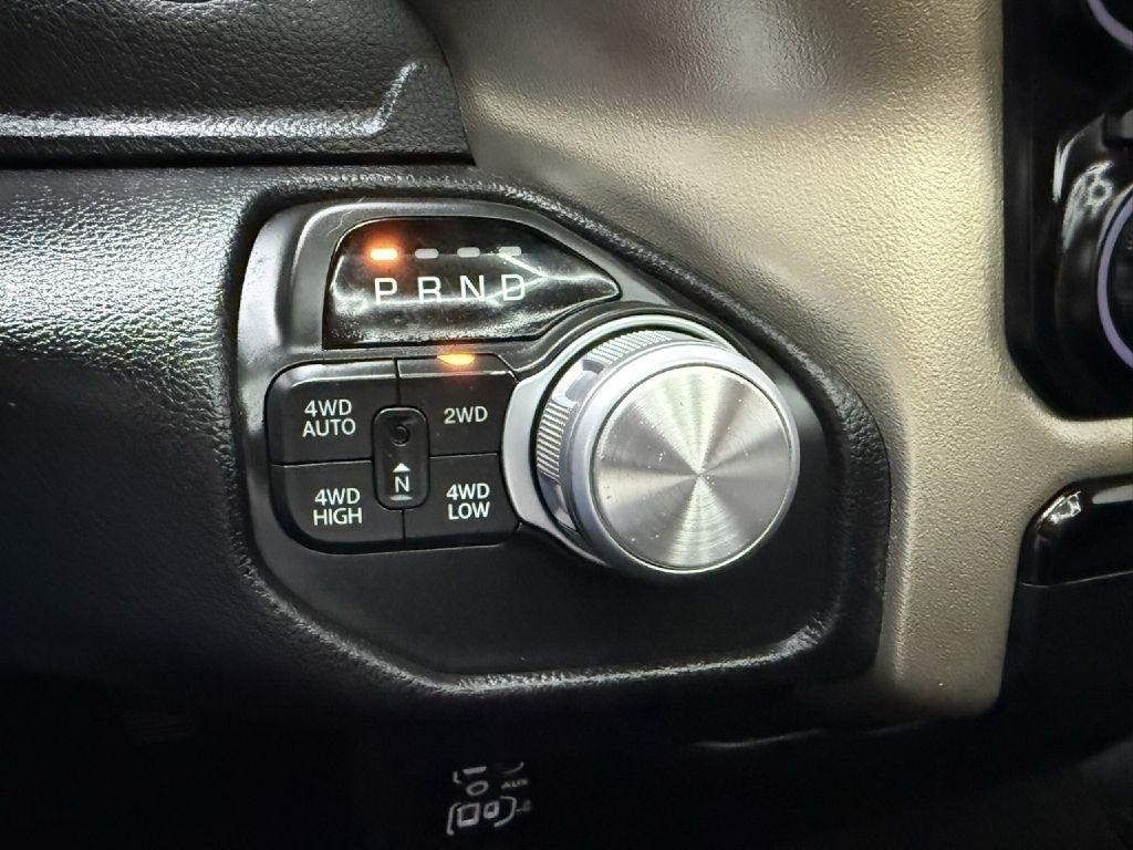 RAM 1500 Laramie Crew Cab SWB 4WD 2019