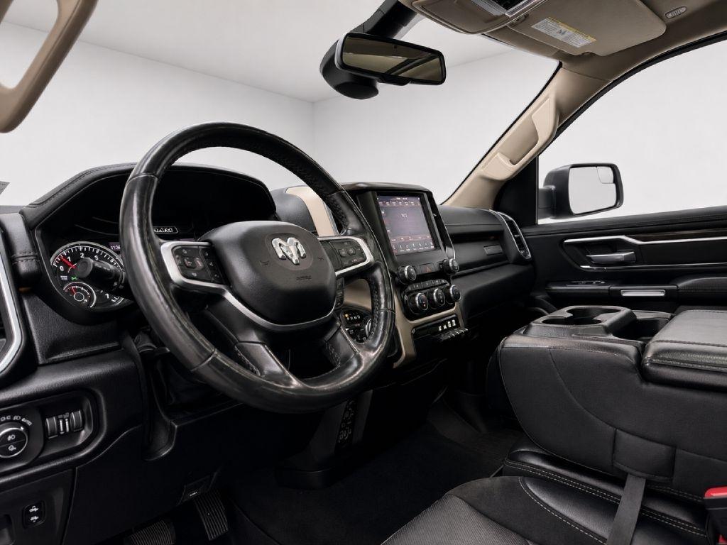 RAM 1500 Laramie Crew Cab SWB 4WD 2019
