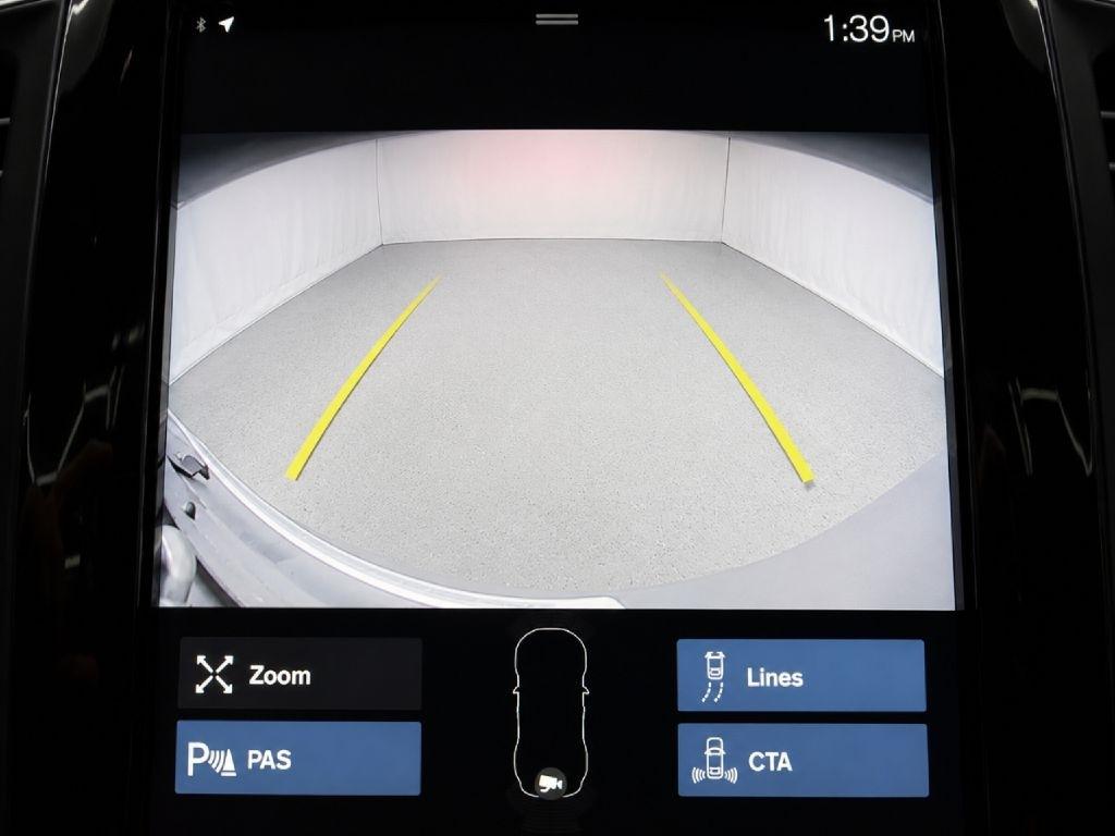 Volvo XC90 T6 Momentum AWD 2022