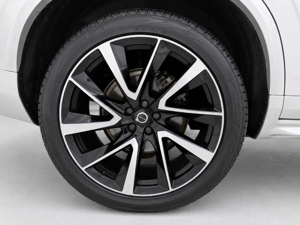 Volvo XC90 T6 Momentum AWD 2022