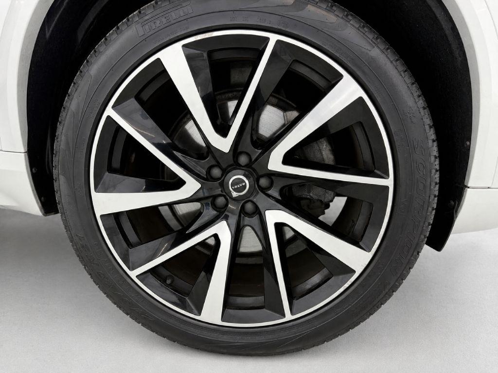 Volvo XC90 T6 Momentum AWD 2022