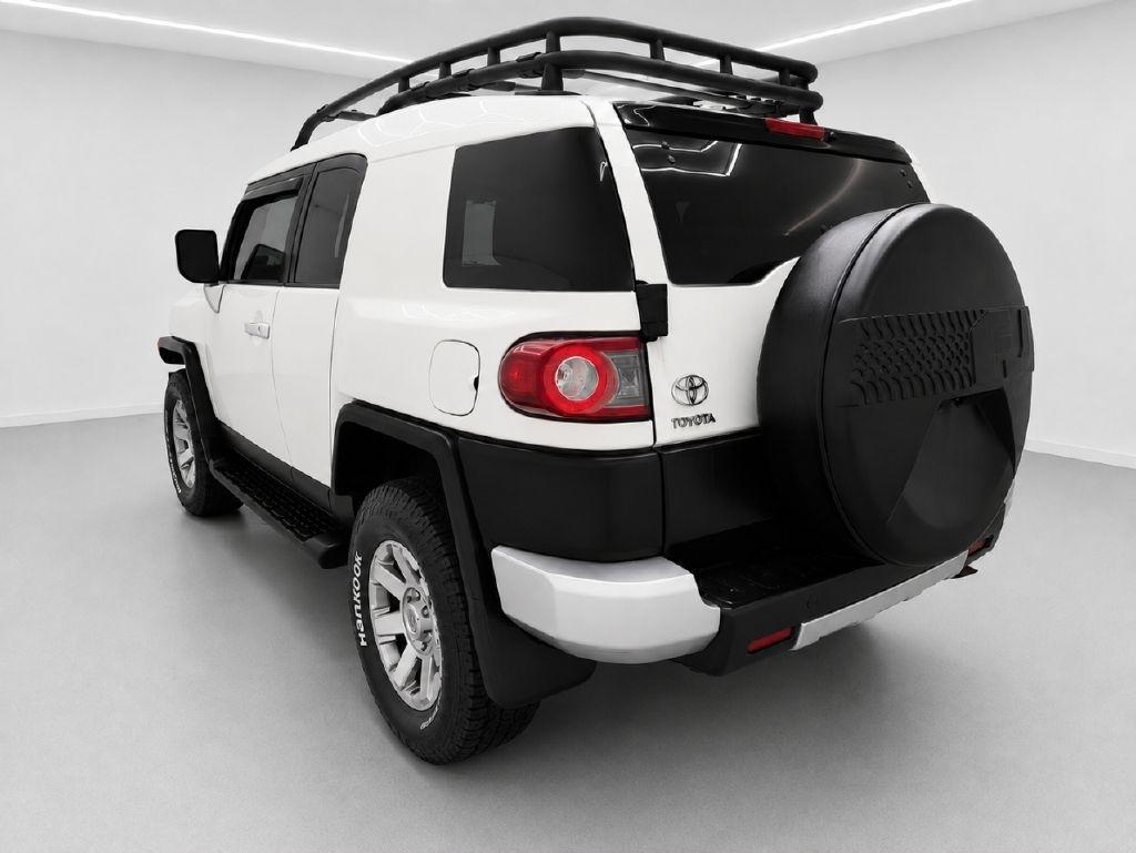 Toyota FJ Cruiser 4WD MT 2014